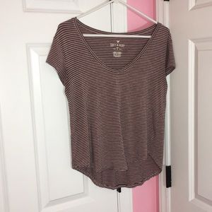 Cute soft and sexy American Eagle shirt